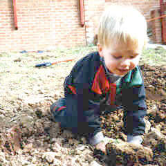 Oliver digging